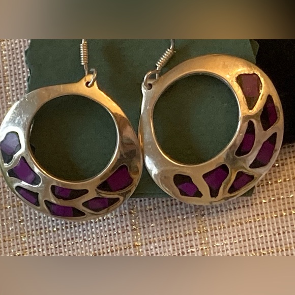 925 Silver Dangling Hoop EARRINGS with giraffe–style inlay of red&black; Pierced - Picture 1 of 3